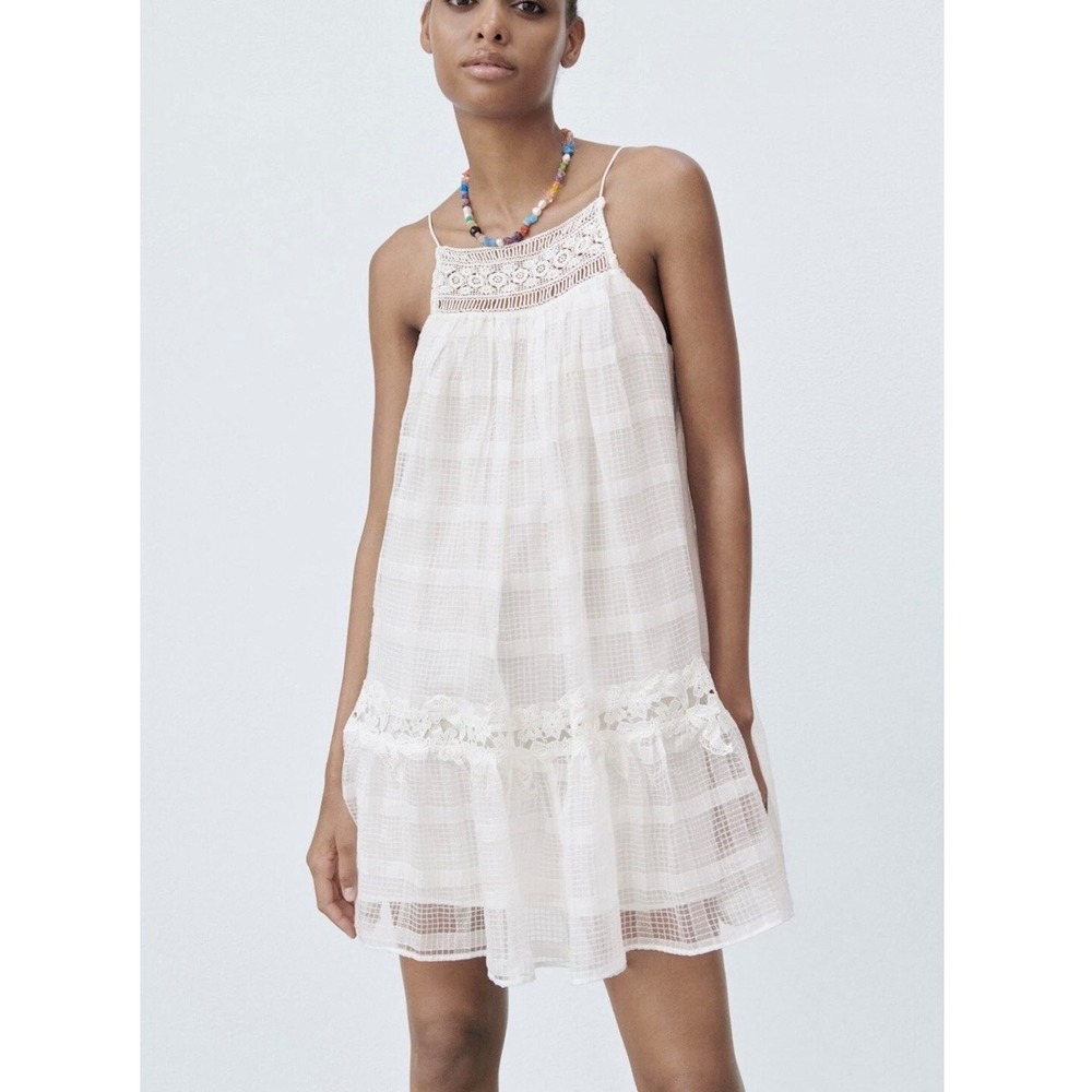 NEW Zara White Lace Babydoll Mini Swing Halter Dress Floral Crochet Small
